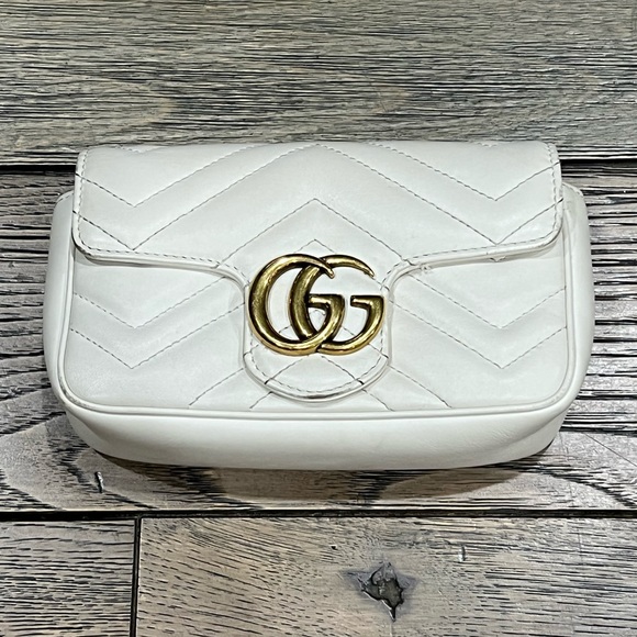 Gucci Marmont matelassé leather super mini bag - Picture 2 of 14